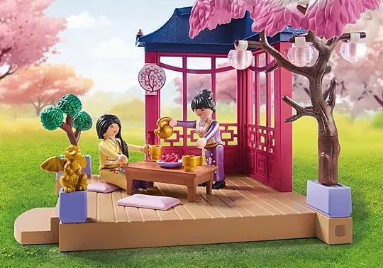 Igralni set Asian Garden s pando, Playmobil My Life 71762, 111 delov