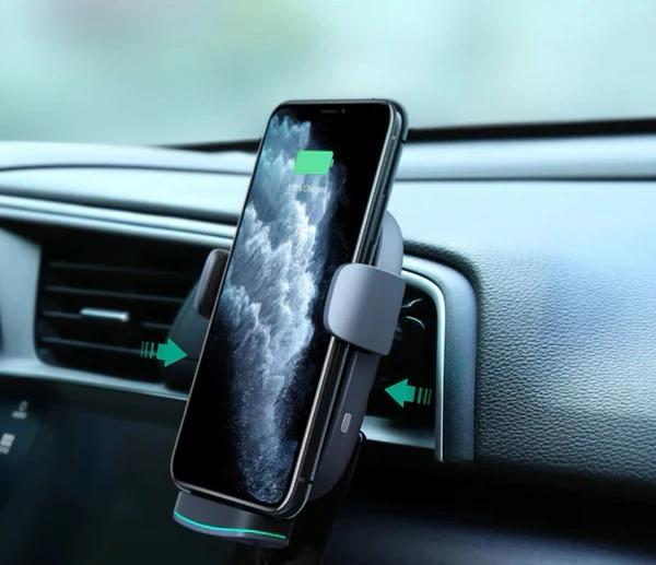 Držalo za pametni telefon z brezžičnim indukcijskim polnilcem Qi 10W, AUKEY HD-C52, črno