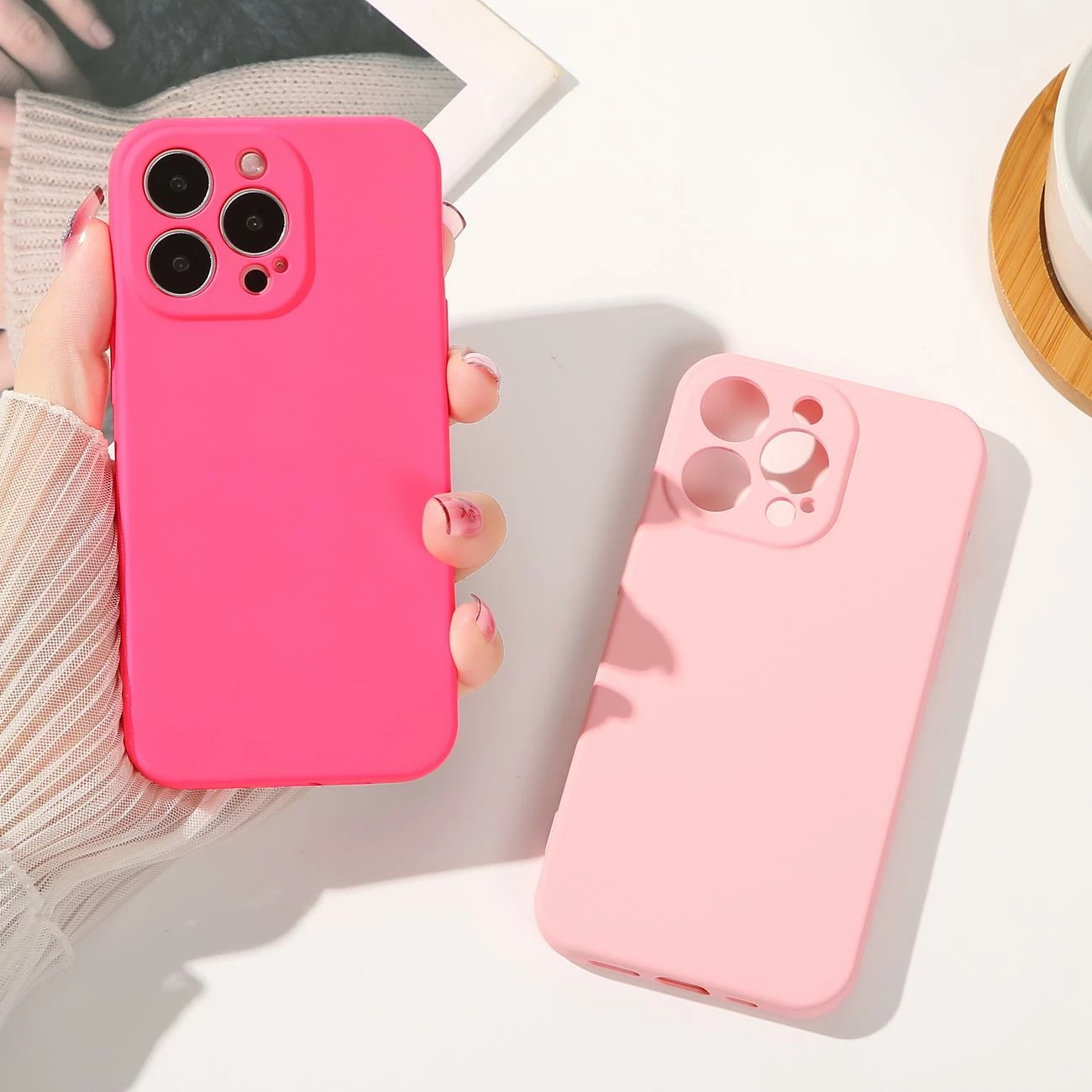 Silikonska zaščita Hurtel za iPhone 14 Plus, fuchsia