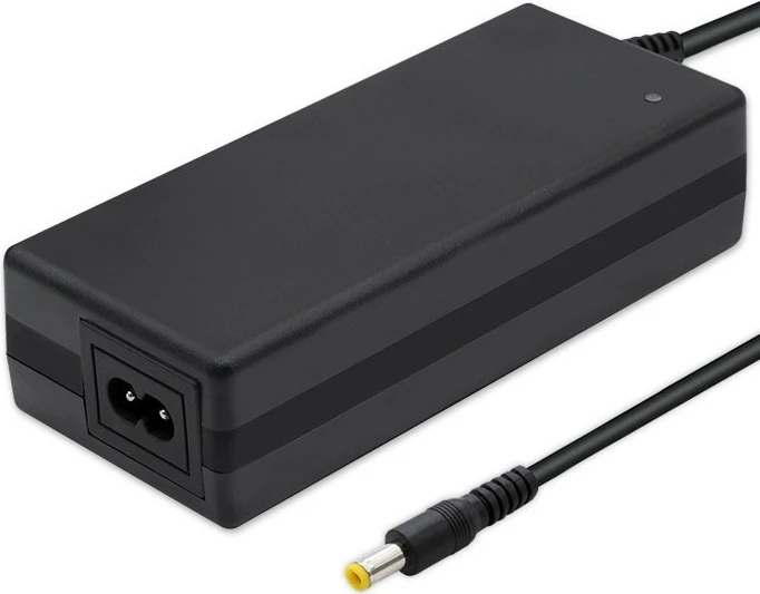 Karikator za električno kolo Qoltec 50761, 42V, 2A, 5.5x2.5mm, črn