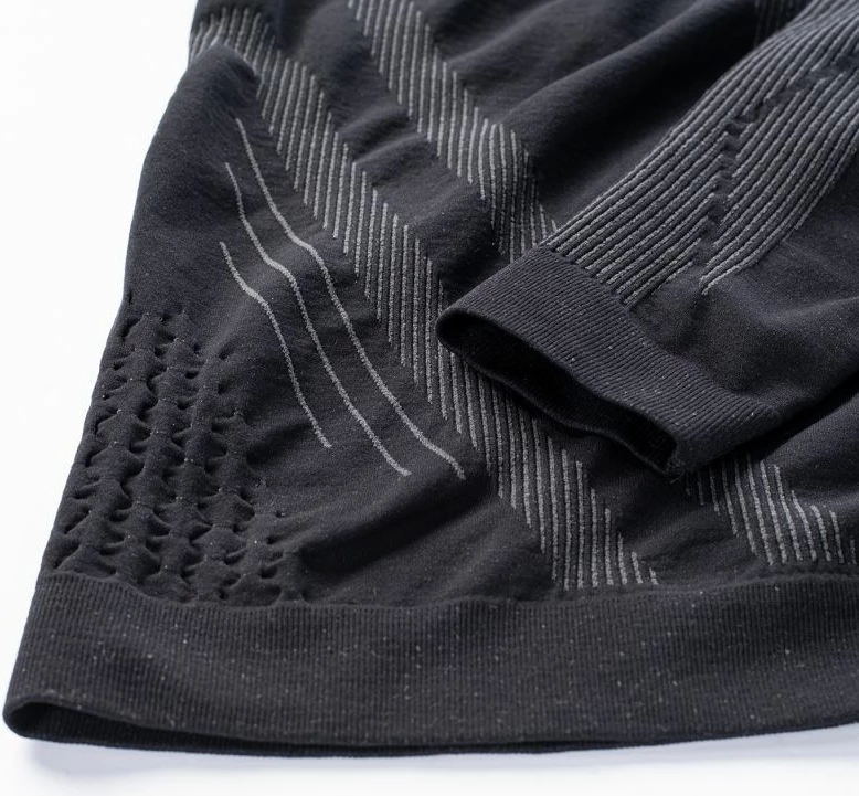 Duks termičen Iguana Gambit Top, črn