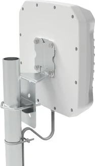 Usmerjena antena Poynting A-XPOL-0002-V3-01, 11 dBi, bela