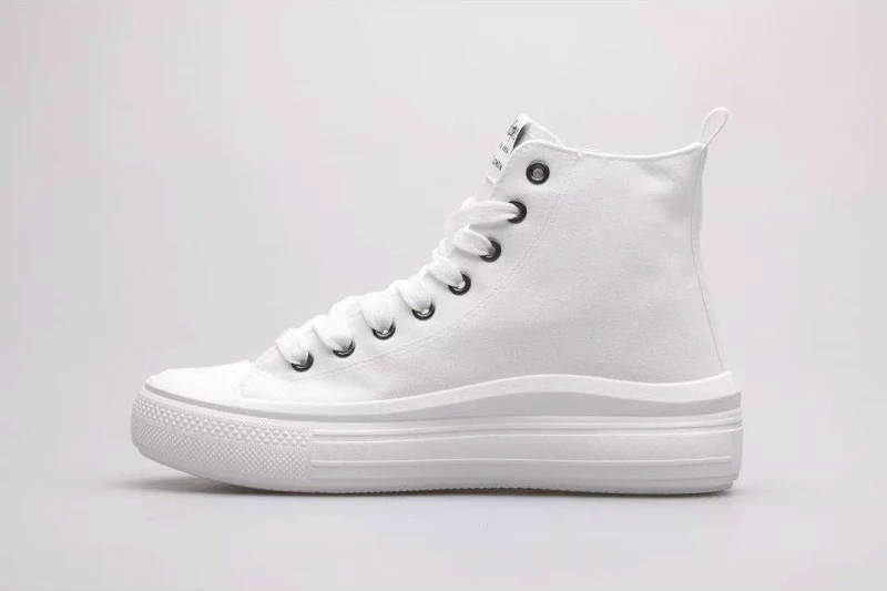 Superge Lee Cooper, bele