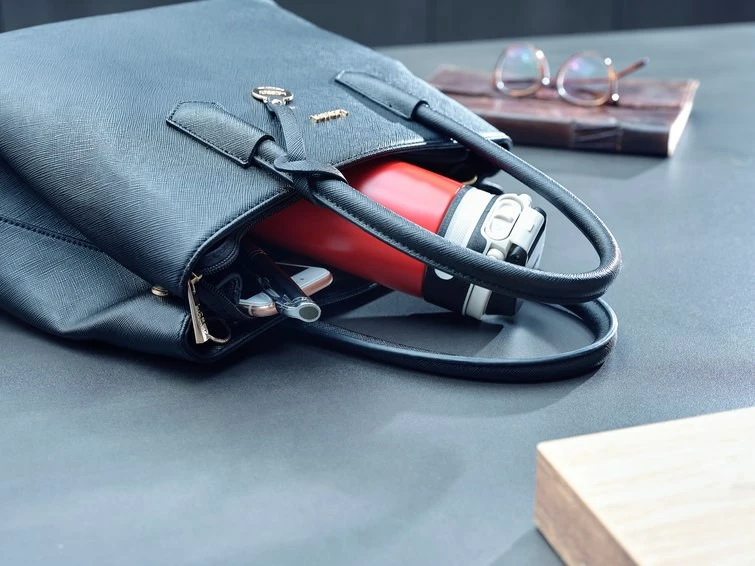 Potovalna termovka Leifheit 3245, 350 ml, črna/rdeča, nerjaveče jeklo