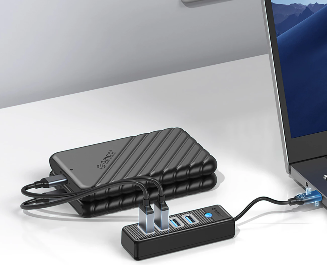 USB hub 4x USB-A 3.0, USB-C, črn Orico PW4U-C3