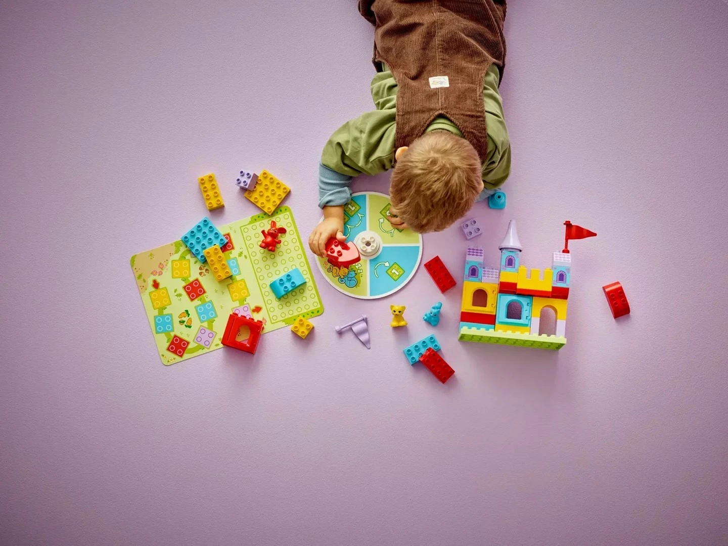 Igralni set LEGO DUPLO Hopsy's Castle Game, 47 kosov, večbarven