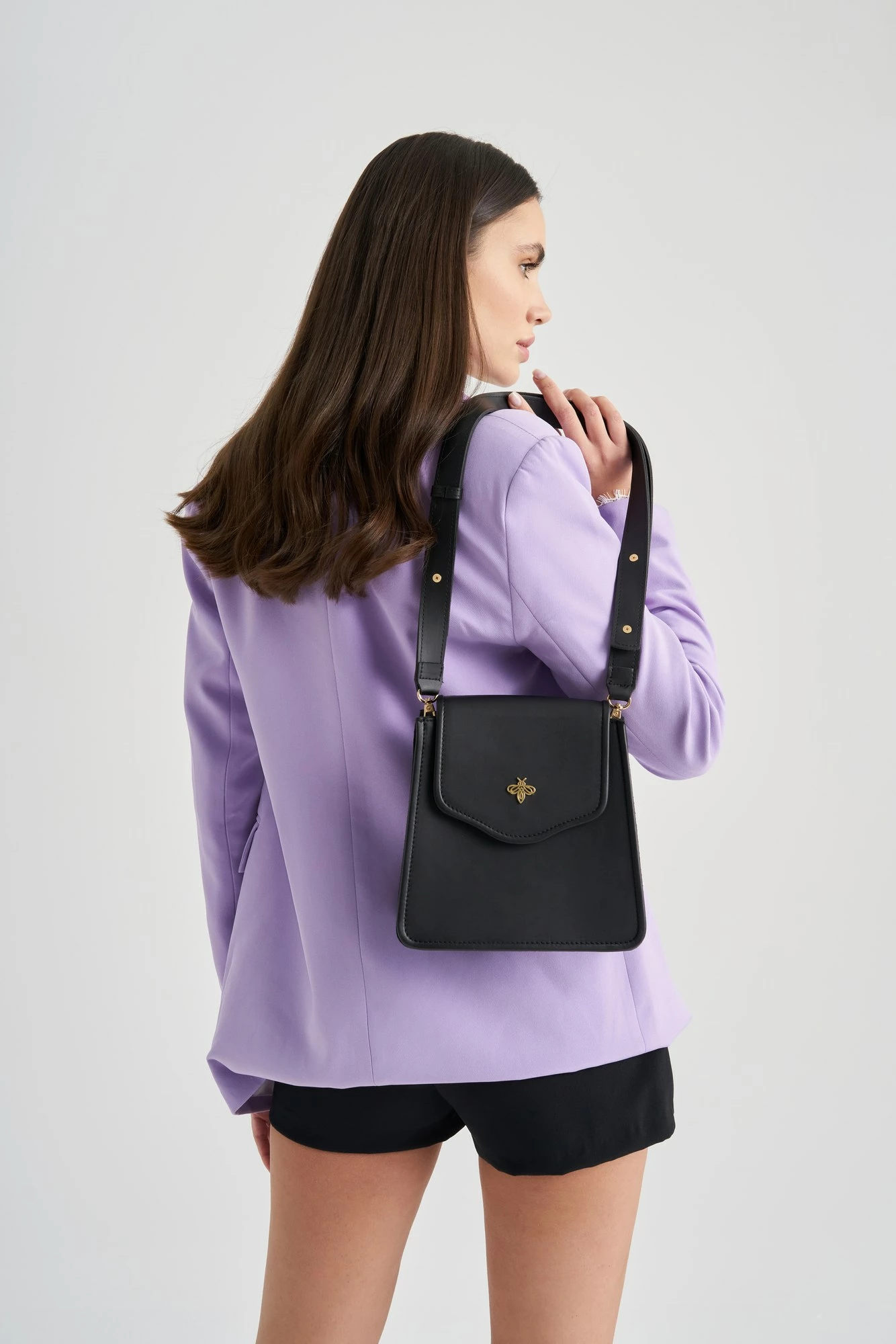 Ramenska torbica Lucky Bees, črna, 1248