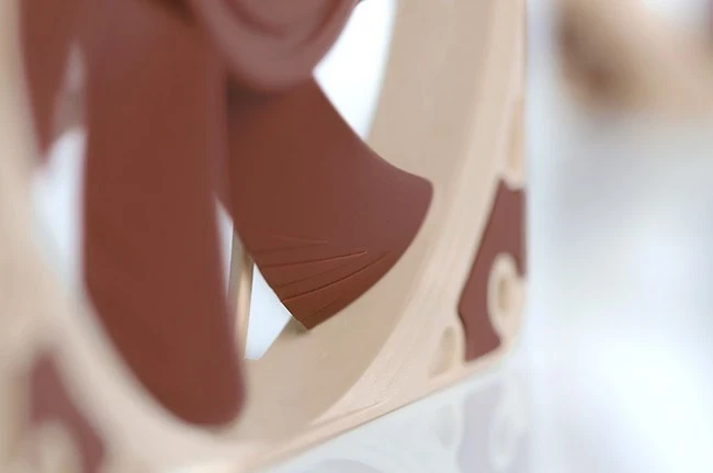 Ventilator 12 cm, bež in rjav Noctua NF-A12x15 FLX