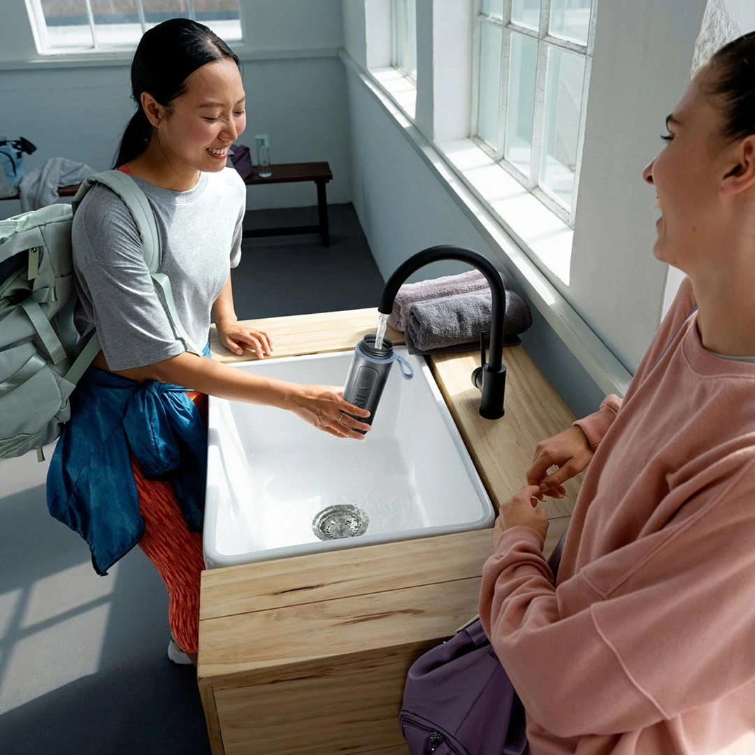 Steklenica z filtrom za vodo 0,6 l BRITA Active Filtering, pastelno zelena, set 2 kosa